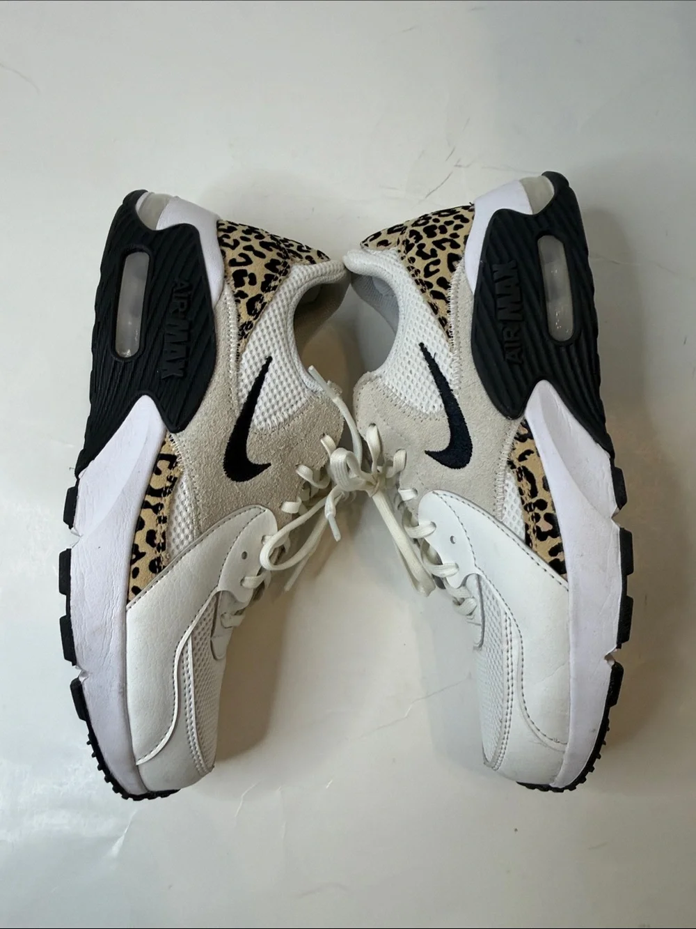 Nike women’s mike